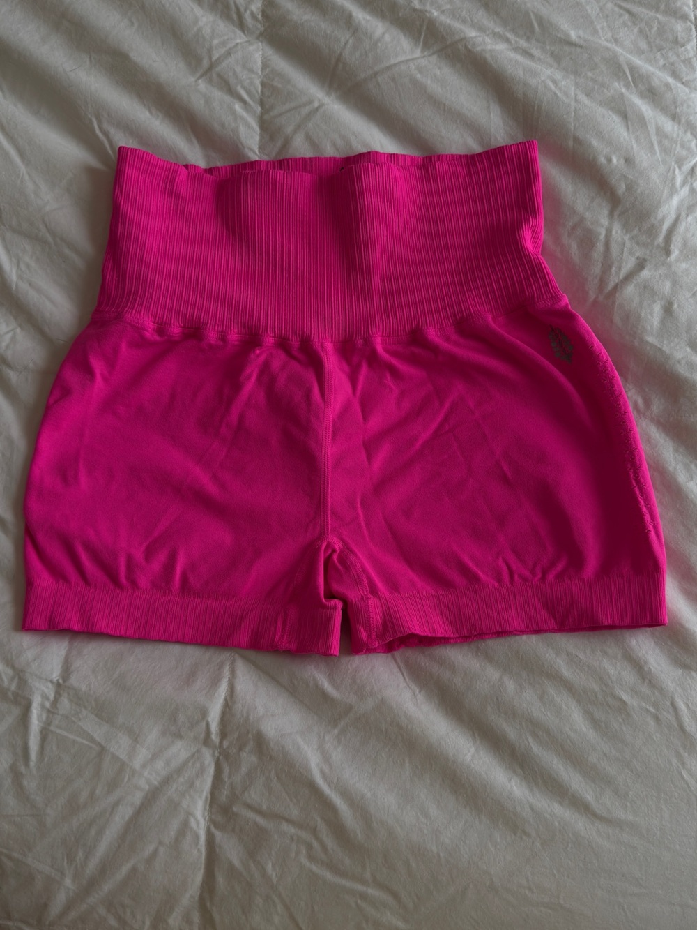 FP movement - good karma 2.5” inseam biker shorts hot pink sz M/L